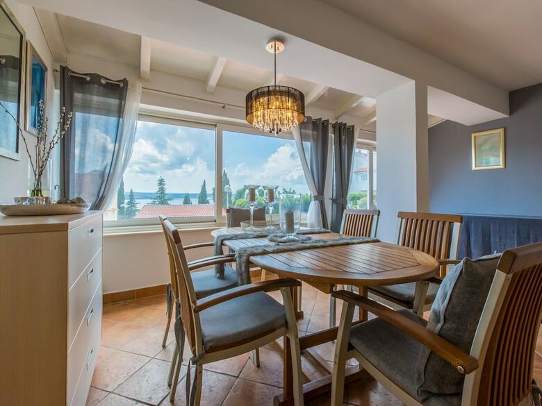 Apartments Azzaro