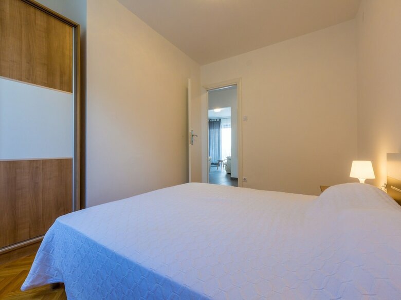 Apartments Azzaro