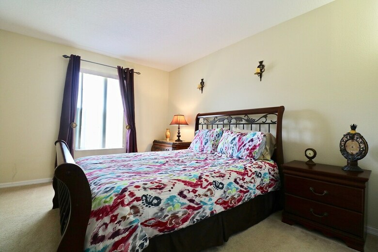 Perfect Large Gated Home W/ Pool Near Golf Course