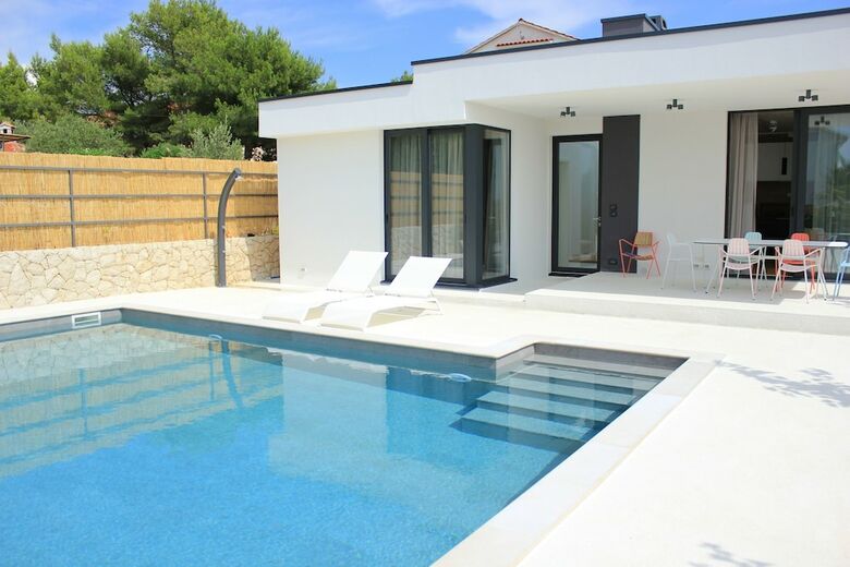 Villa Sunny Garden