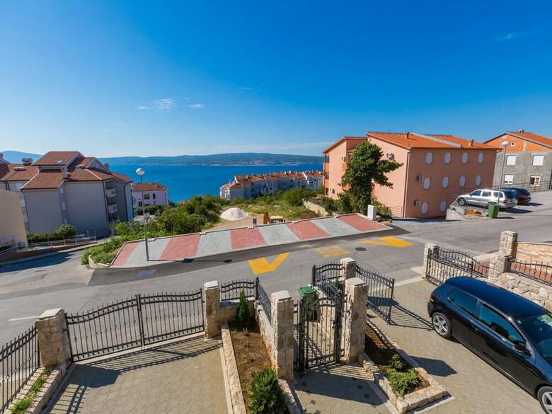 Apartments Livaya