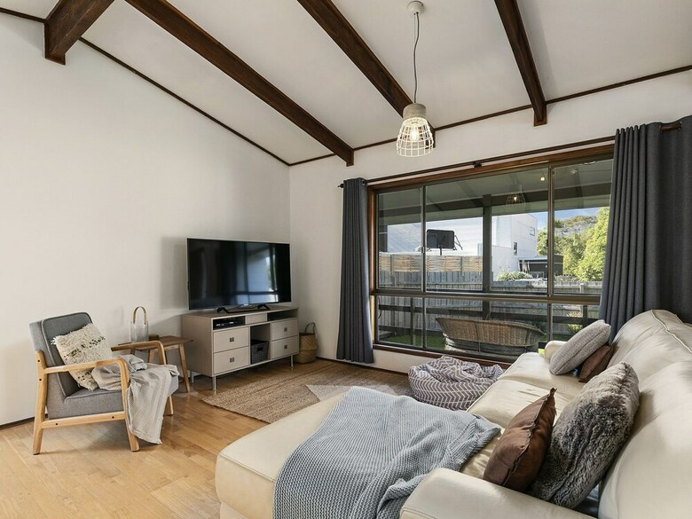 Coastal Boho Vibes Free Wifi & Netflix - Surfside