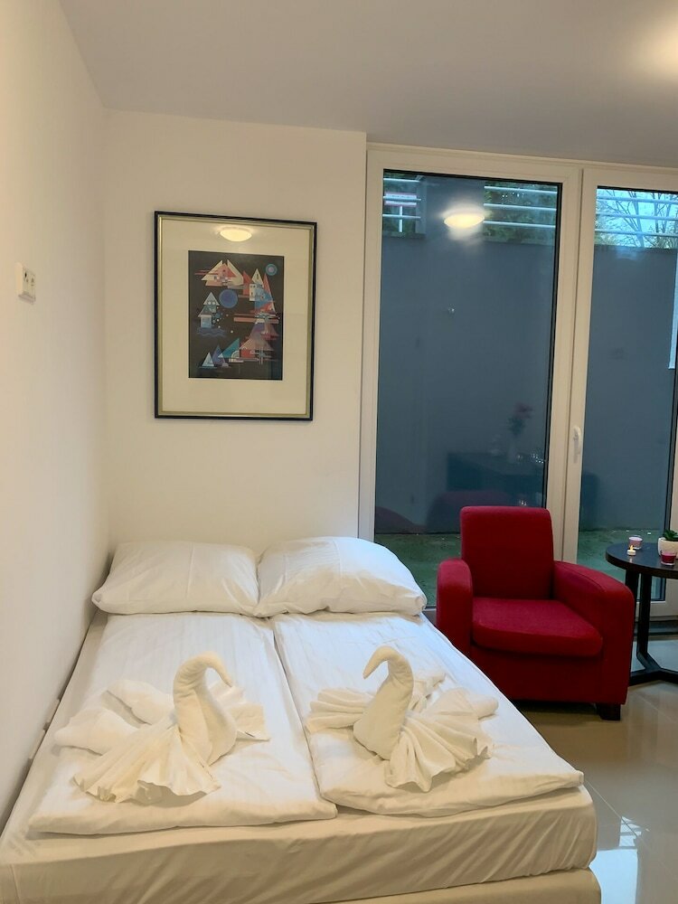Hotel Lovely Studio Cologne