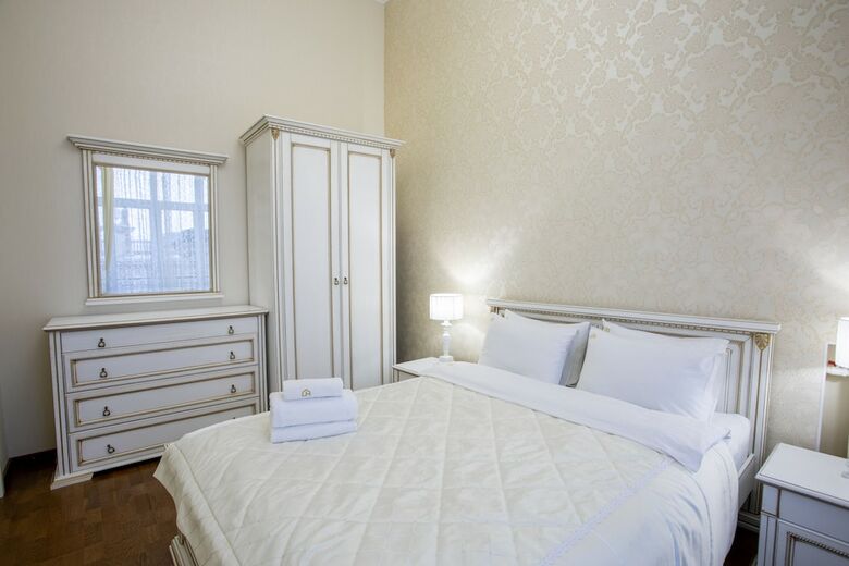 Aparthotel Home Apart 3