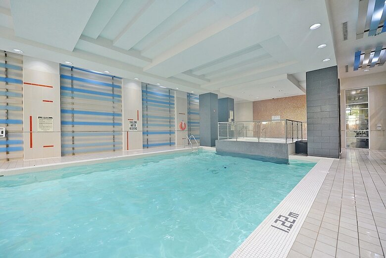 Apartamentos Luxurious 2bd & 2br Condo In Square One