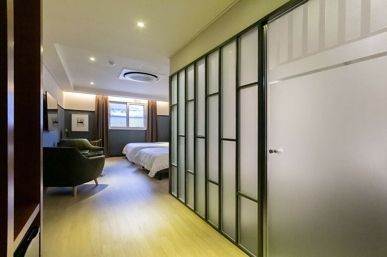 Brown-dot Hotel Gyeongju
