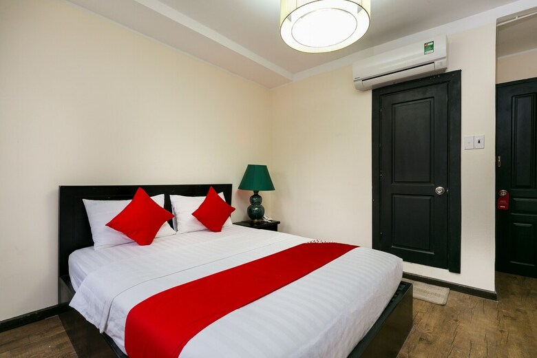 Oyo 438 Small Bay Hotel