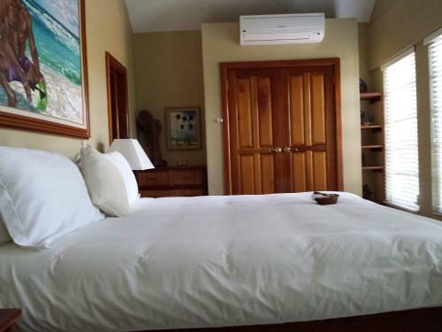 Aparthotel The Palms Oceanfront Suites