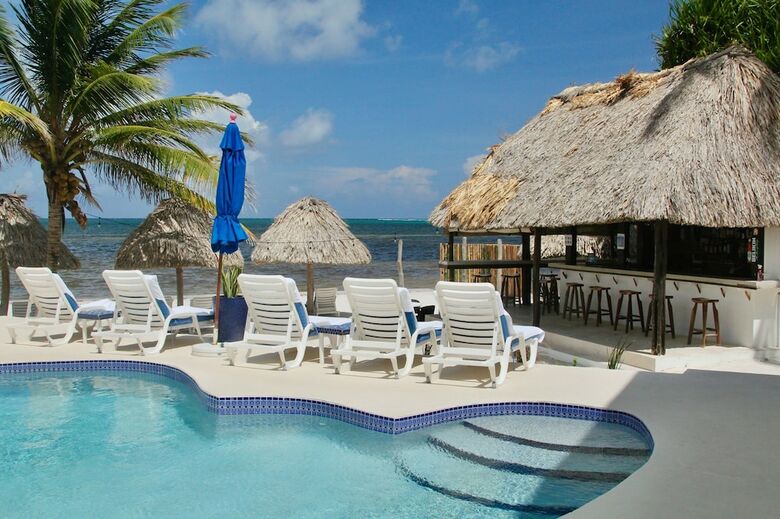 Hotel Mata Rocks Resort