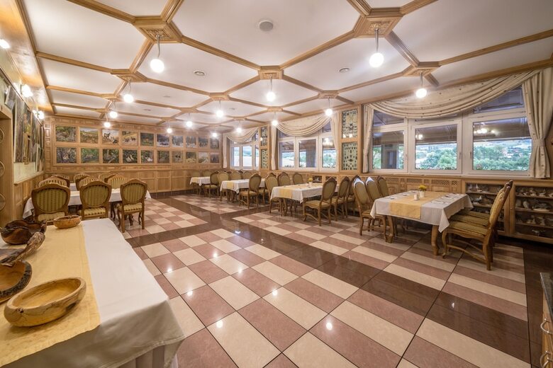 Hotel Diana