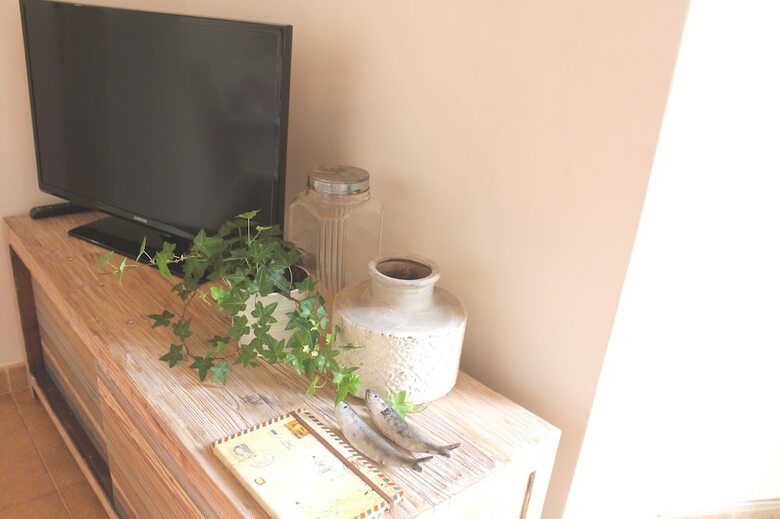 Alfama Charming Apartment + Free Pick-up, By Timecooler
