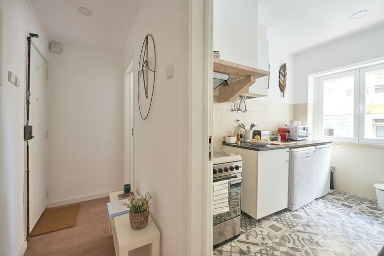 Bel�m Light Filled Apartment + Free Pick-up, By Timecooler