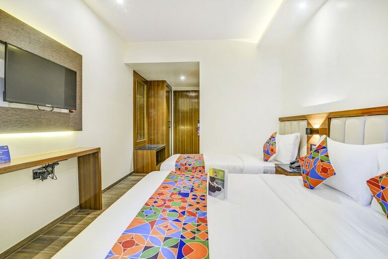 Fabhotel Urban Court