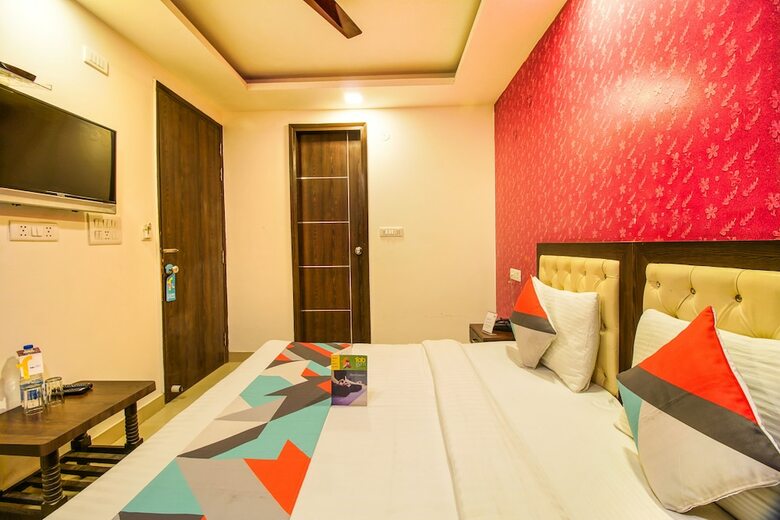 Hotel Fabexpress Tourist Palace