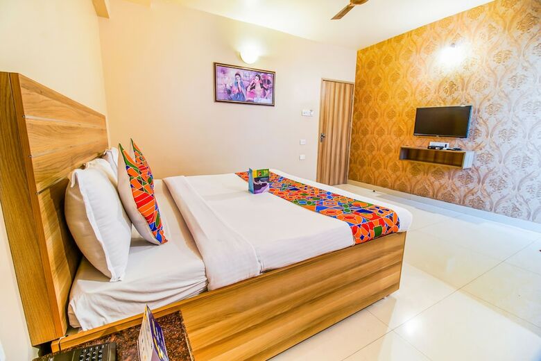 Fabhotel Gaurav Residency