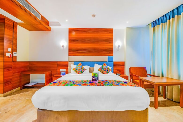 Fabhotel Kings Crown III