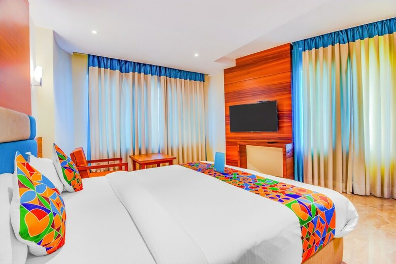 Fabhotel Kings Crown III