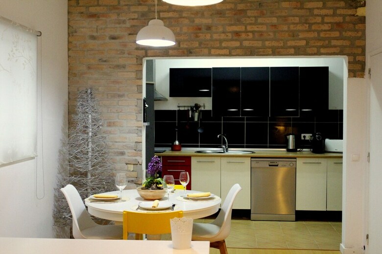 Central Apartment In Quarteira