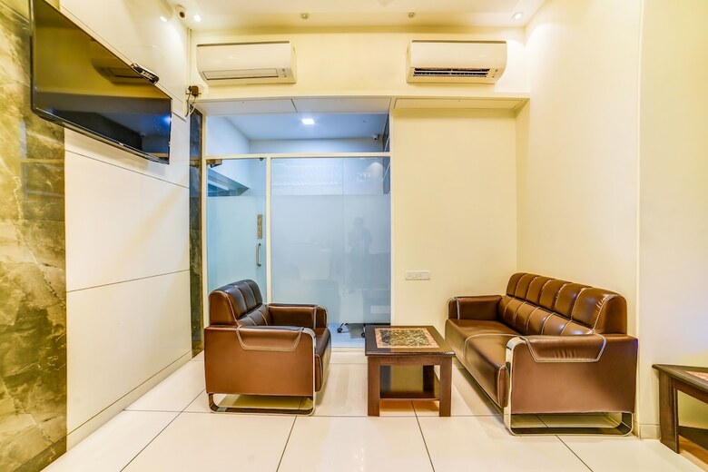 Fabhotel Laaiba Residency