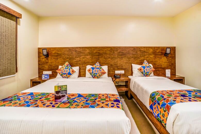 Fabhotel Adlon International