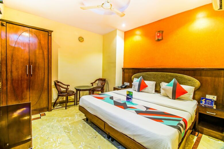 Hotel Fabexpress Jaggi Palace