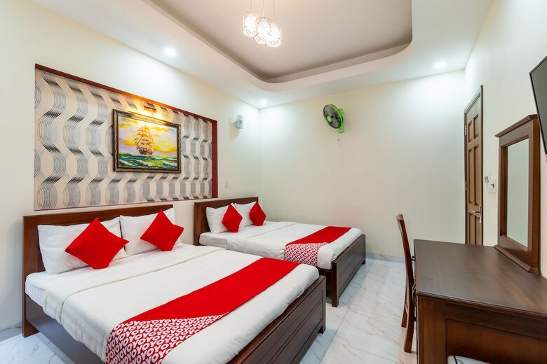 Oyo 222 Queen Hotel