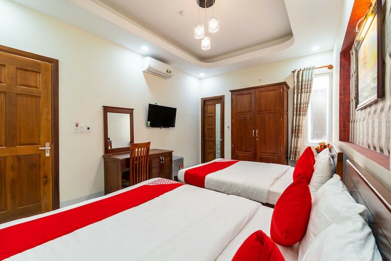 Oyo 222 Queen Hotel