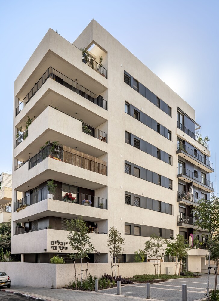 Apartamento New Boutique Apt With Balcony&city View