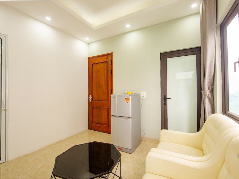 Oyo 411 Van Nam Hotel