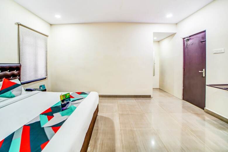 Hotel Fabexpress Akshaya Inn