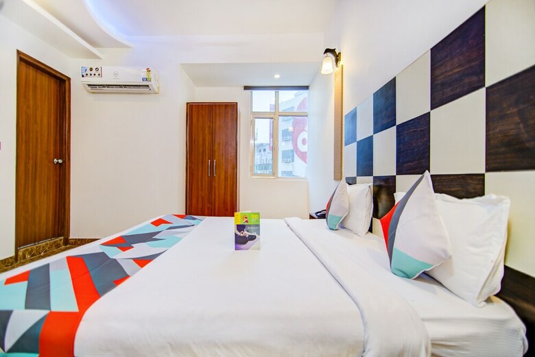 Hotel Fabexpress D Comfort Residency