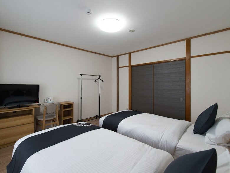 Hostal Guesthouse Aihama - Hostel