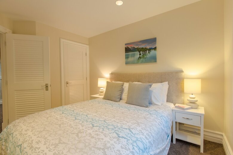 Apartamentos Lake Esplanade Villa