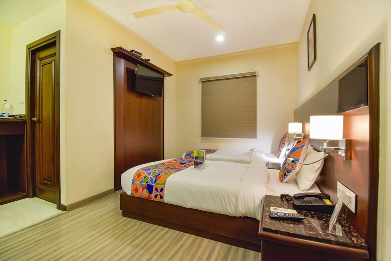 Fabhotel Eco Stay