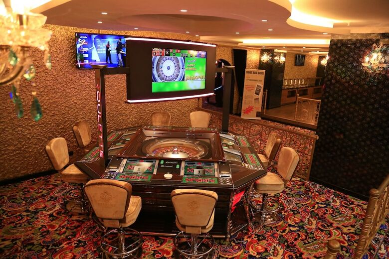 Imperial Royale Hotel