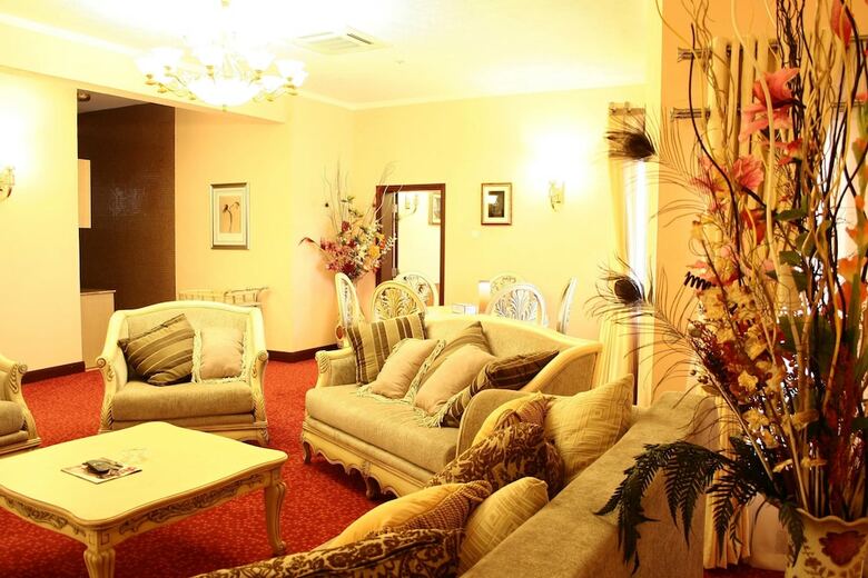 Imperial Royale Hotel