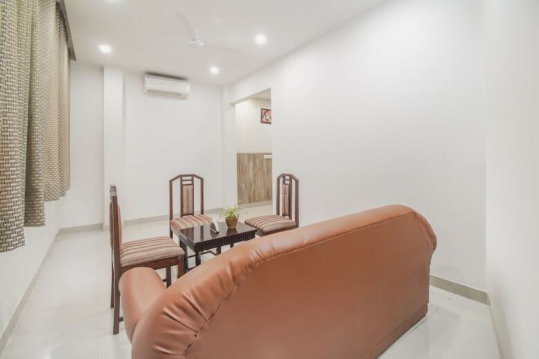 Gracious A Unit Of Hotel Vishesh