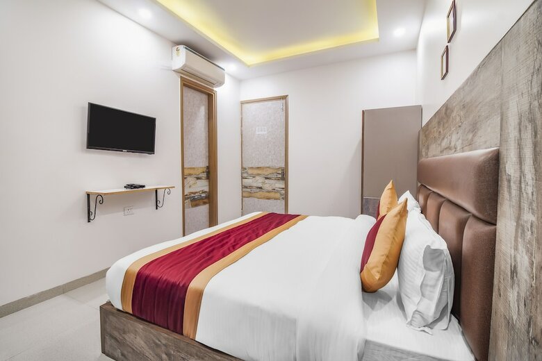 Gracious A Unit Of Hotel Vishesh