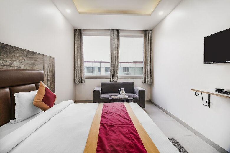 Gracious A Unit Of Hotel Vishesh