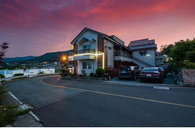 Namhae Oceanview Pension