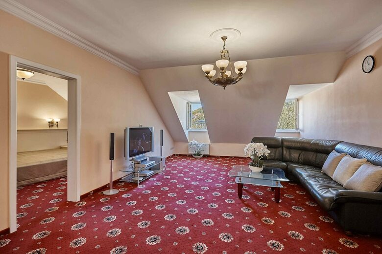 Natali Apartments
