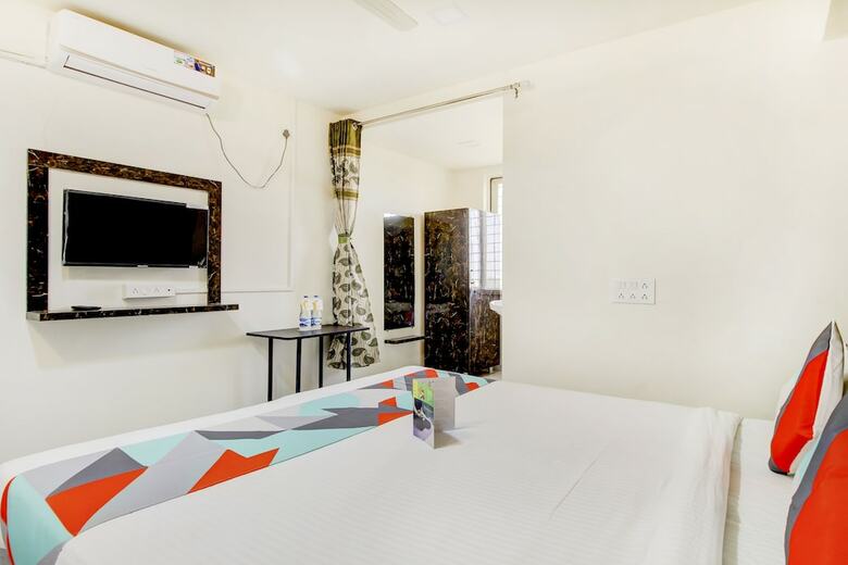 Fabhotel World King