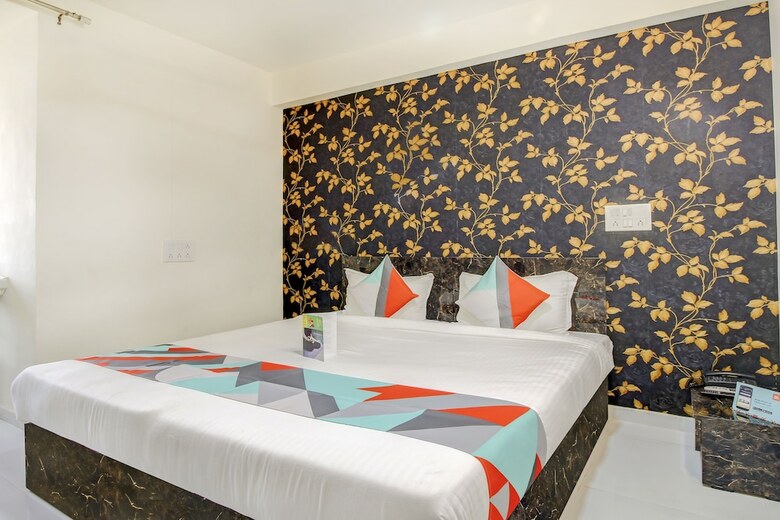 Fabhotel World King