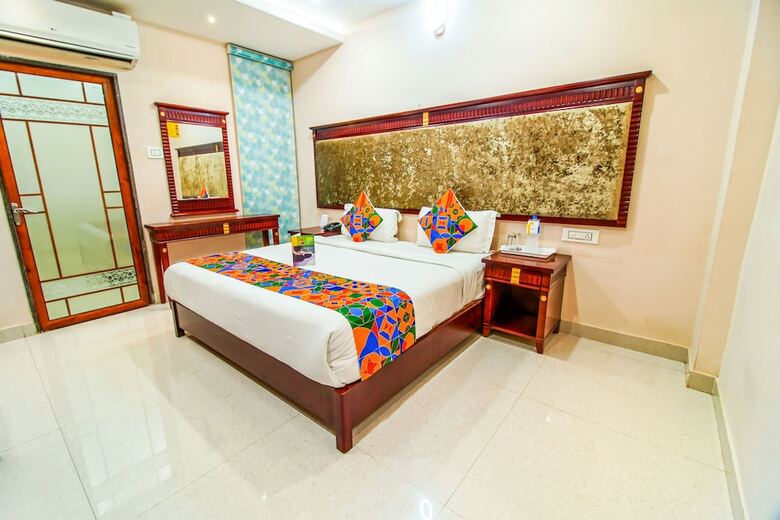 Fabhotel Eleven Heights