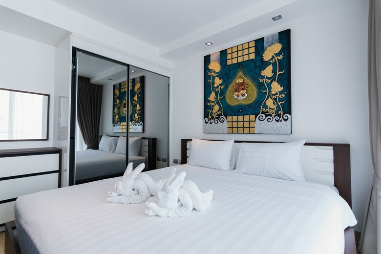 Centara Av. Residence By Pattaya Holiday