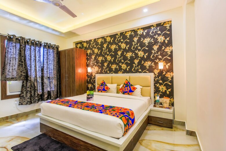 Fabhotel Star Of Taj Restobar