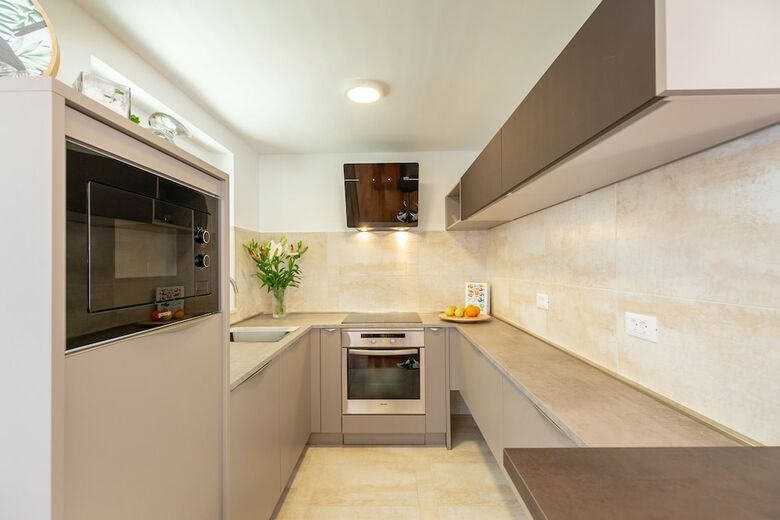 Green Hills Apartment