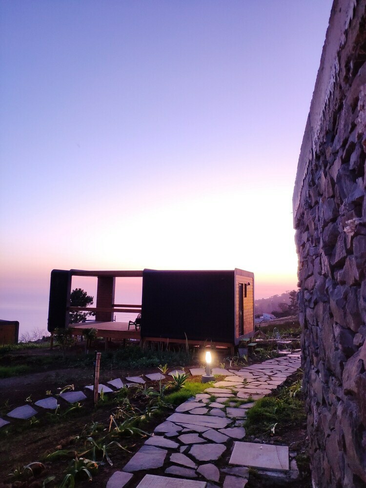 Calheta Glamping Pods