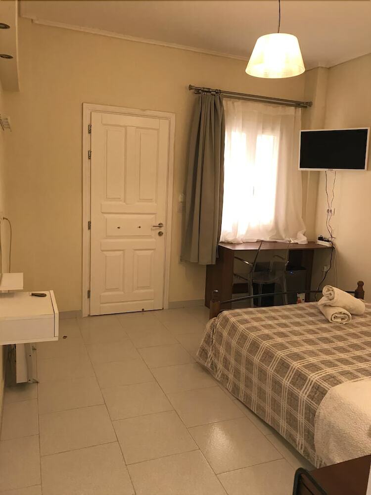 Hotel Fira Home 2