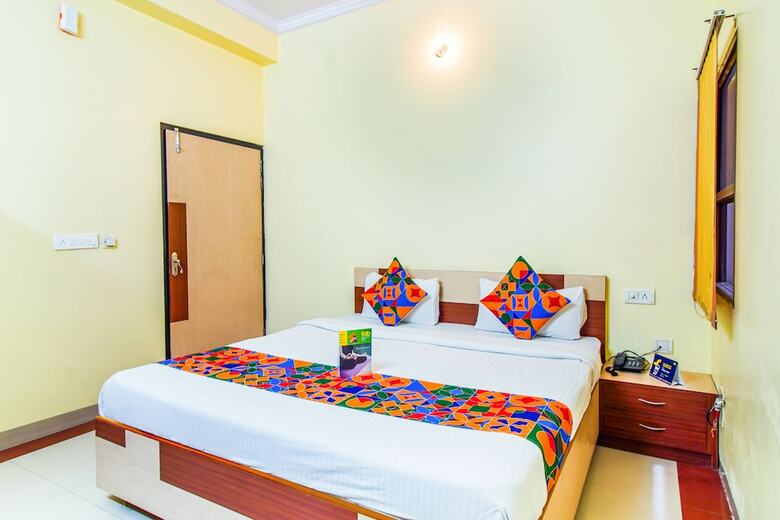 Fabhotel Starleaf Prime
